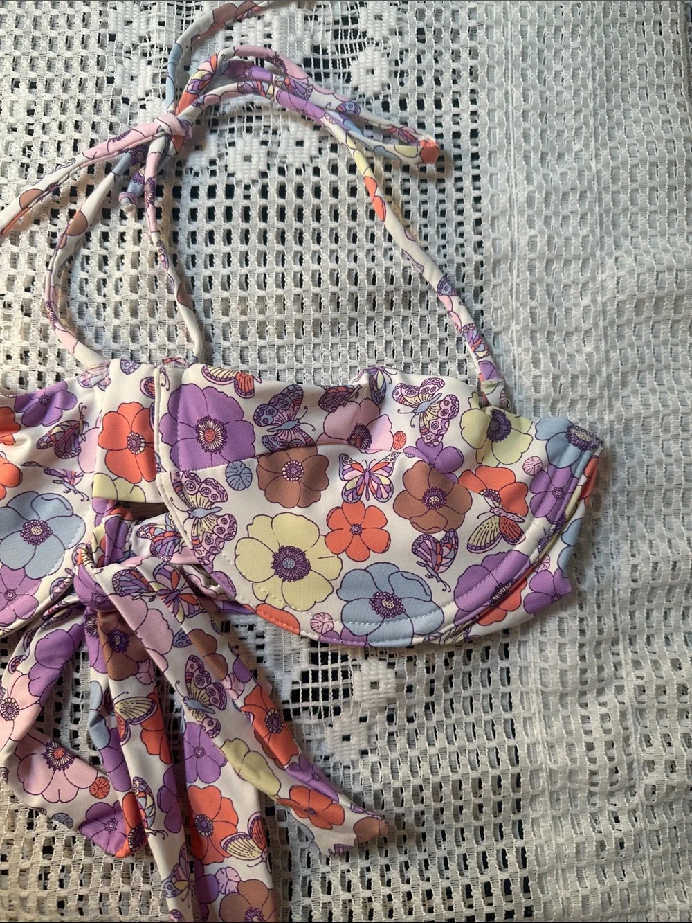 Frankie’s Bikinis Cielo Underwire Bikini Top Mariposa Floral Butterfly Print‎